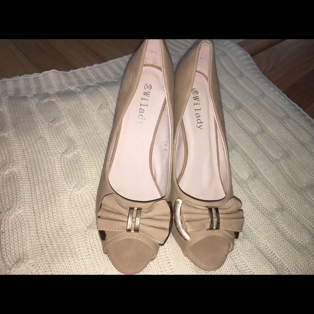 New peep toes